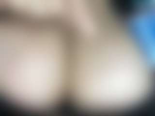 thickfreakylatina's Live Sex Cam Show