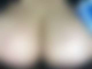 thickfreakylatina's Live Sex Cam Show