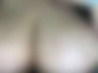 thickfreakylatina's Live Sex Cam Show