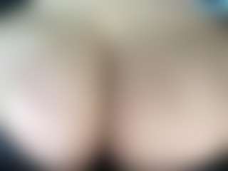 thickfreakylatina's Live Sex Cam Show