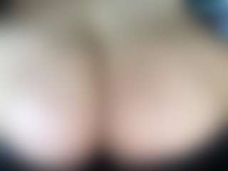 thickfreakylatina's Live Sex Cam Show