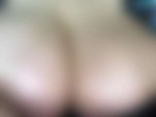 thickfreakylatina's Live Sex Cam Show