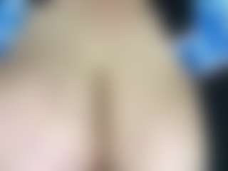 thickfreakylatina's Live Sex Cam Show