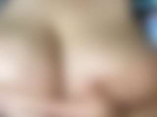 thickfreakylatina's Live Sex Cam Show