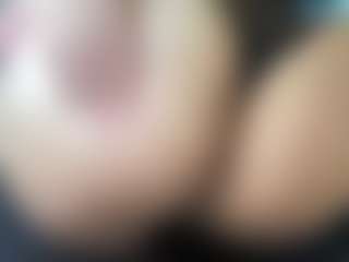 thickfreakylatina's Live Sex Cam Show