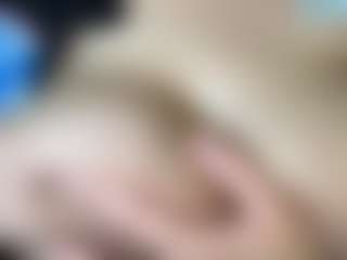 thickfreakylatina's Live Sex Cam Show
