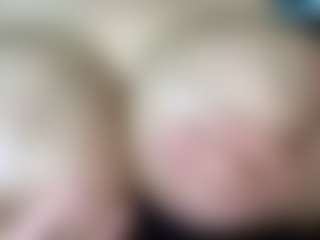 thickfreakylatina's Live Sex Cam Show