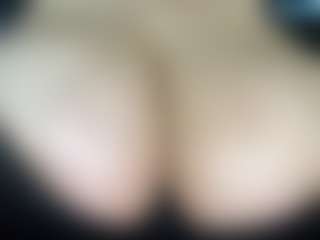 thickfreakylatina's Live Sex Cam Show
