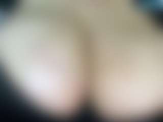 thickfreakylatina's Live Sex Cam Show
