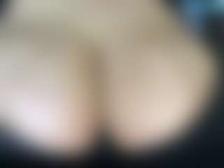 thickfreakylatina's Live Sex Cam Show