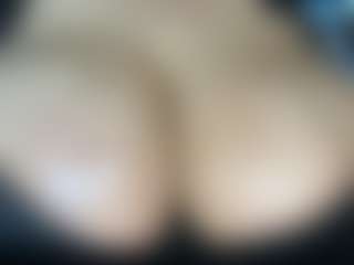 thickfreakylatina's Live Sex Cam Show