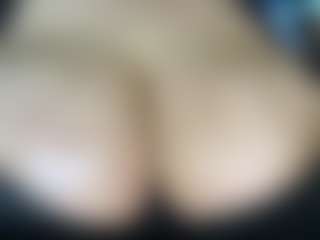 thickfreakylatina's Live Sex Cam Show
