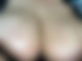 thickfreakylatina's Live Sex Cam Show