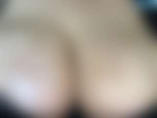 thickfreakylatina's Live Sex Cam Show