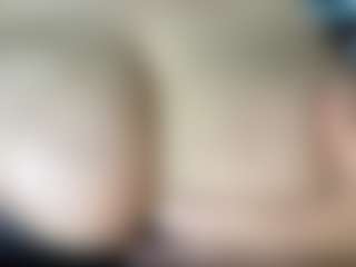 thickfreakylatina's Live Sex Cam Show