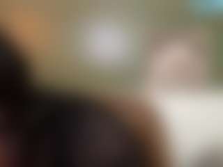 thickfreakylatina's Live Sex Cam Show
