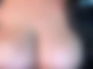 thickfreakylatina's Live Sex Cam Show