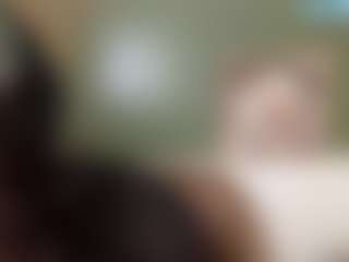 thickfreakylatina's Live Sex Cam Show
