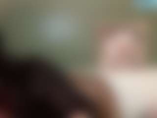 thickfreakylatina's Live Sex Cam Show
