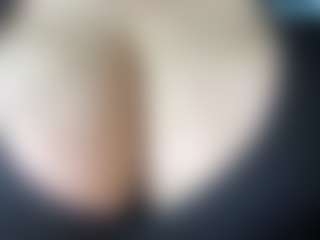 thickfreakylatina's Live Sex Cam Show