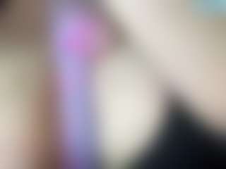 Live cam show with thickfreakylatina - Worship on AdultVida.com
