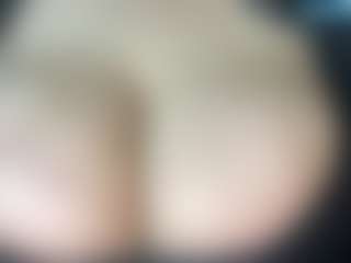 thickfreakylatina's Live Sex Cam Show