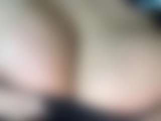 thickfreakylatina's Live Sex Cam Show