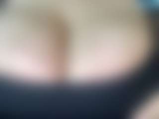 thickfreakylatina's Live Sex Cam Show