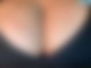 thickfreakylatina's Live Sex Cam Show