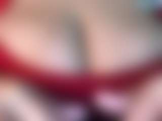 thickfreakylatina's Live Sex Cam Show