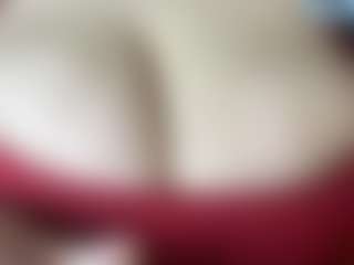 thickfreakylatina's Live Sex Cam Show