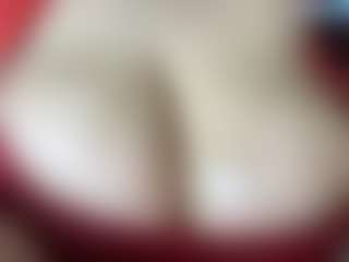 thickfreakylatina's Live Sex Cam Show
