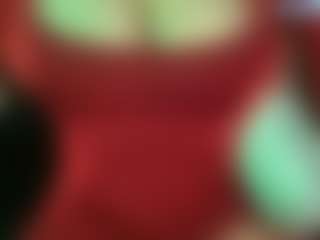 thickfreakylatina's Live Sex Cam Show