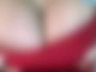 thickfreakylatina's Live Sex Cam Show