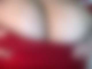 thickfreakylatina's Live Sex Cam Show