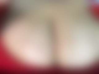thickfreakylatina's Live Sex Cam Show