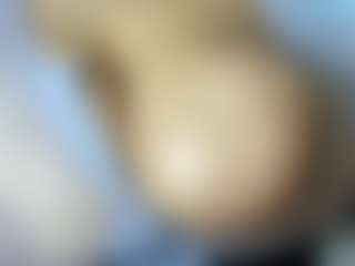 thickfreakylatina's Live Sex Cam Show