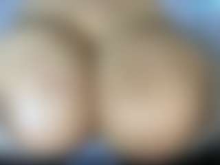 thickfreakylatina's Live Sex Cam Show
