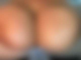 thickfreakylatina's Live Sex Cam Show