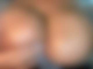 thickfreakylatina's Live Sex Cam Show