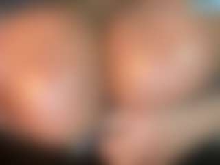 thickfreakylatina's Live Sex Cam Show