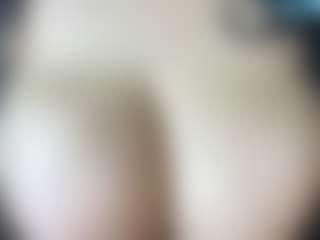 thickfreakylatina's Live Sex Cam Show