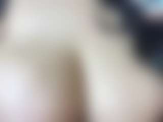 thickfreakylatina's Live Sex Cam Show