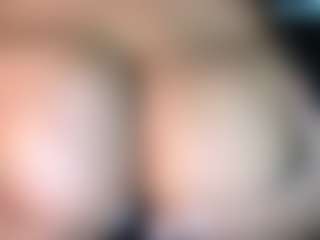 thickfreakylatina's Live Sex Cam Show