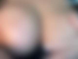 thickfreakylatina's Live Sex Cam Show