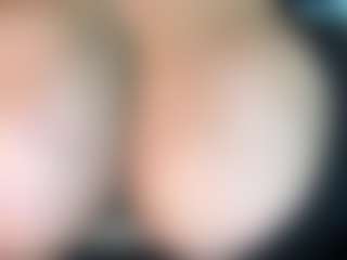 thickfreakylatina's Live Sex Cam Show