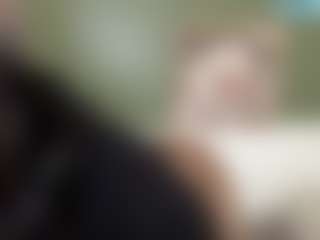 thickfreakylatina's Live Sex Cam Show
