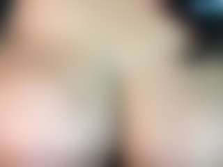 thickfreakylatina's Live Sex Cam Show