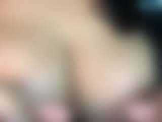 thickfreakylatina's Live Sex Cam Show