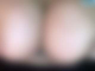 thickfreakylatina's Live Sex Cam Show